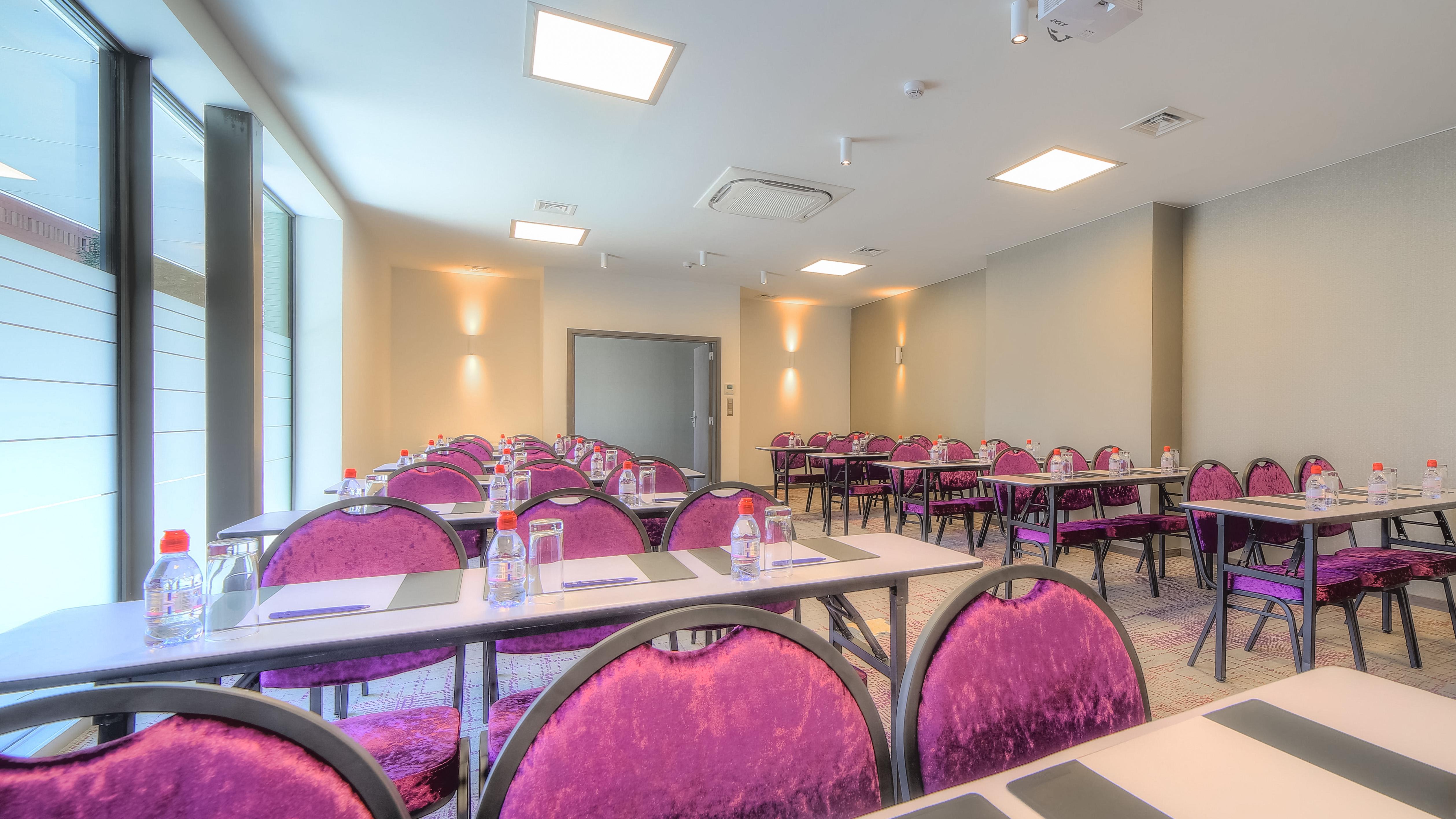 Centre Hotel 3*