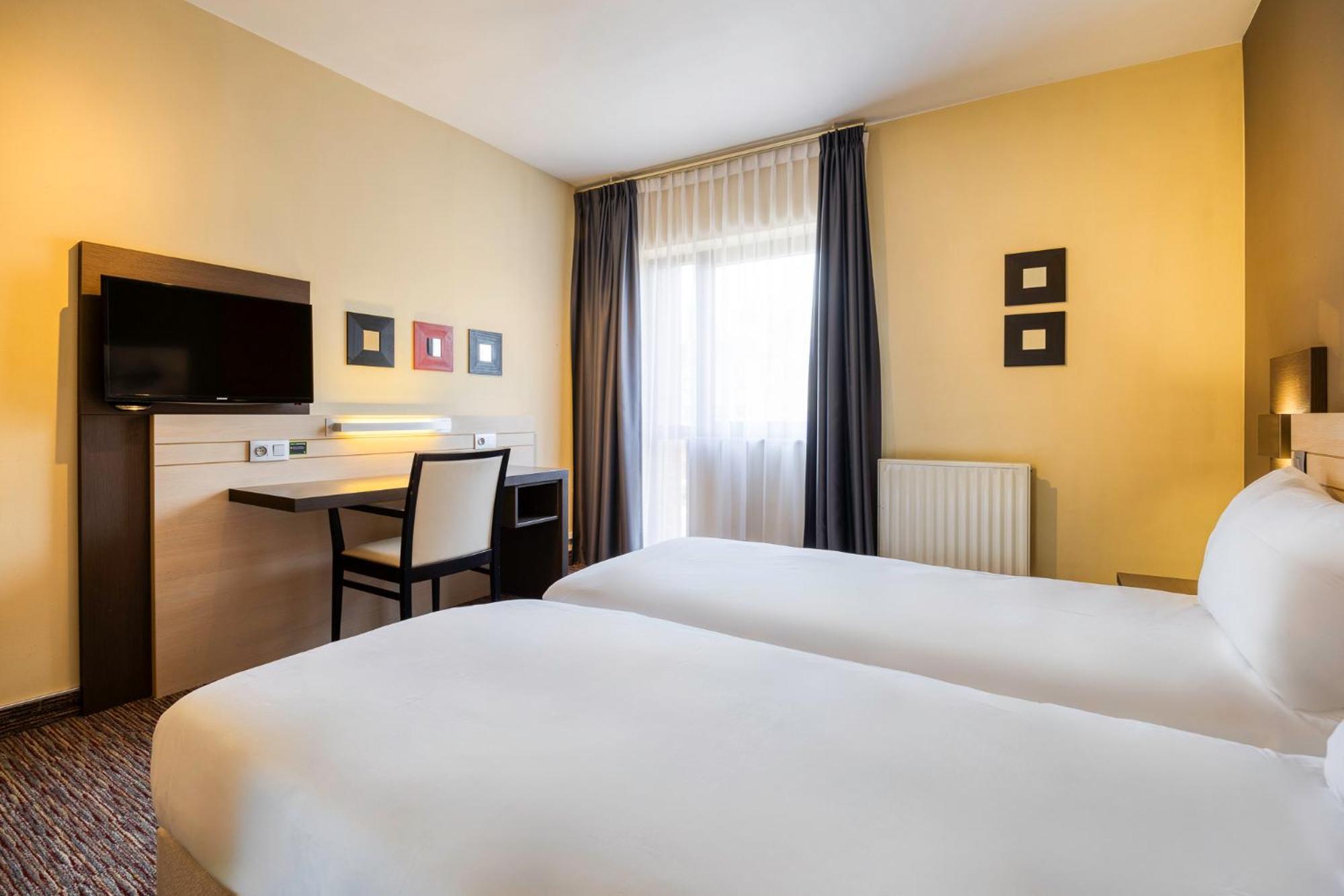 Hotel Centre 3*